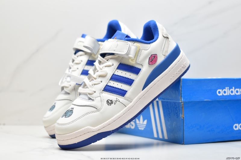 Adidas Sneakers